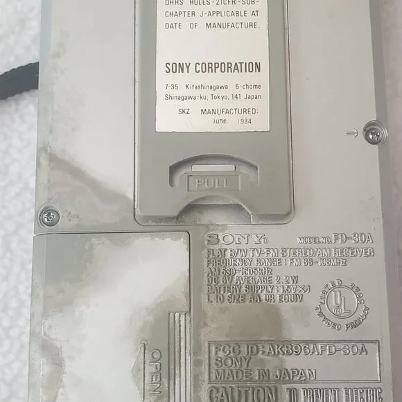 Vintage chargers football Sony Watchman FD-30A AM/FM Stereo Mini TV With Case - Picture 8 of 13